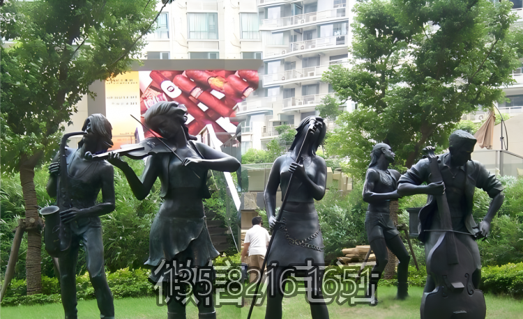 小區(qū)吹拉彈唱的人物景觀(guān)銅雕組合小品