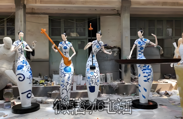 園林?jǐn)[件玻璃鋼抽象音樂人物雕塑