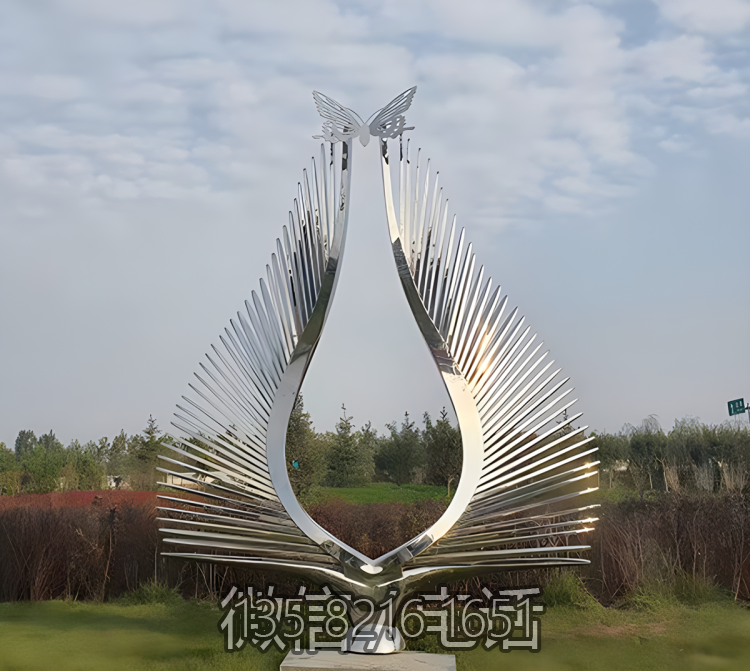 鏡面不銹鋼翅膀雕塑