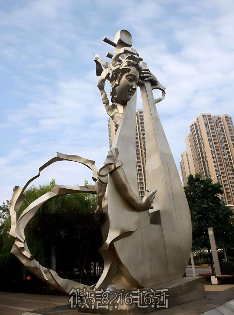 創(chuàng)意不銹鋼彈琵琶的古代人物雕塑
