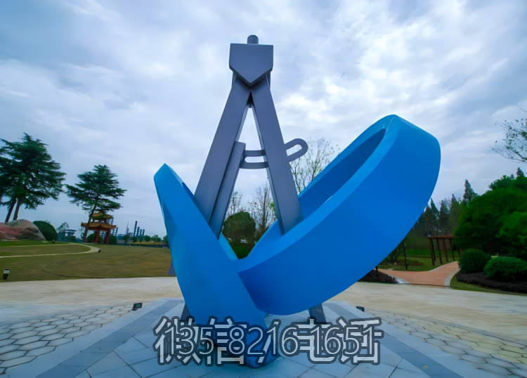 圓規(guī)不銹鋼校園雕塑