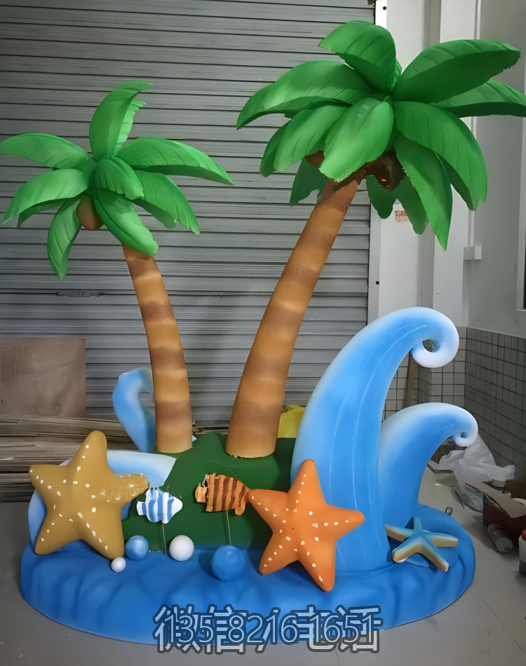 玻璃鋼卡通造型椰子樹景觀雕塑