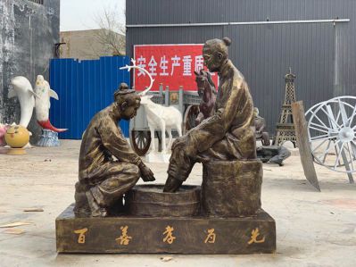 學(xué)院擺放為母洗腳玻璃鋼仿銅中國(guó)傳統(tǒng)孝道文化百善孝為先情景雕塑