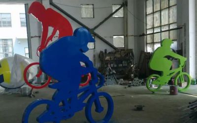 不銹鋼剪影景觀體育運(yùn)動(dòng)抽象騎自行車人物雕塑