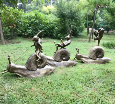 景觀園林創(chuàng)意動(dòng)物裝飾擺件蝸牛玻璃鋼仿銅雕塑