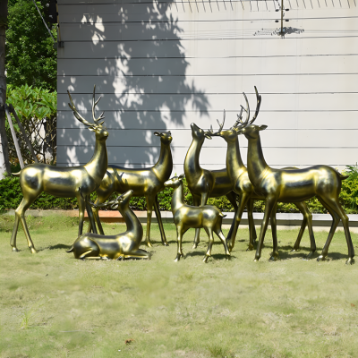 酒店草坪裝飾動(dòng)物擺件玻璃鋼仿銅組合小品梅花鹿雕塑
