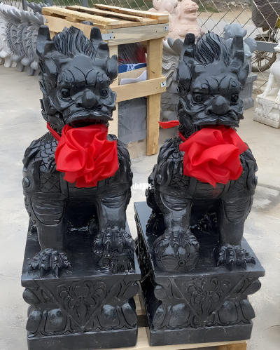 別墅門口裝飾古建筑擺件鎮(zhèn)宅辟邪一對(duì)玻璃鋼麒麟雕塑