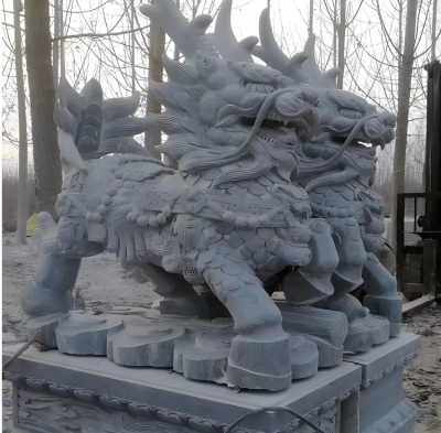景區(qū)園林寺廟門口大型動物景觀青石石雕麒麟雕塑