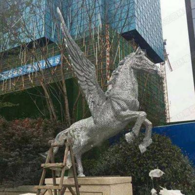 城市景觀擺件不銹鋼十二生肖創(chuàng)意鏤空動物擺件馬雕塑