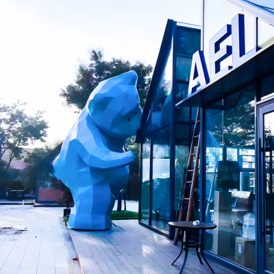 商場(chǎng)景觀大型景觀裝飾動(dòng)物景觀玻璃鋼幾何抽象熊雕塑