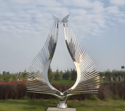 鏡面不銹鋼翅膀雕塑