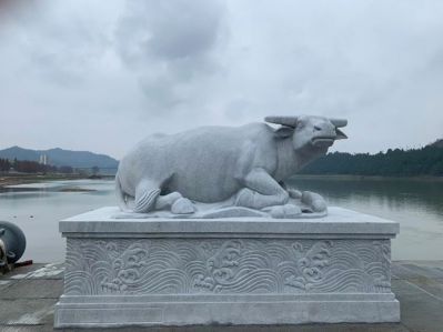 鎮(zhèn)水水?；◢弾r石雕動物雕塑